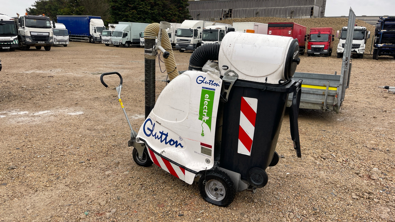 Glutton 2411 - Industrial vacuum cleaner: picture 3 Glutton 2411 - Industrial vacuum cleaner: picture 3