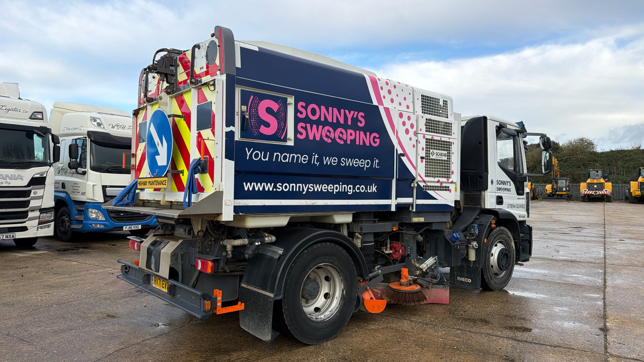 IVECO EUROCARGO 150-250 - Road sweeper: picture 4 IVECO EUROCARGO 150-250 - Road sweeper: picture 4