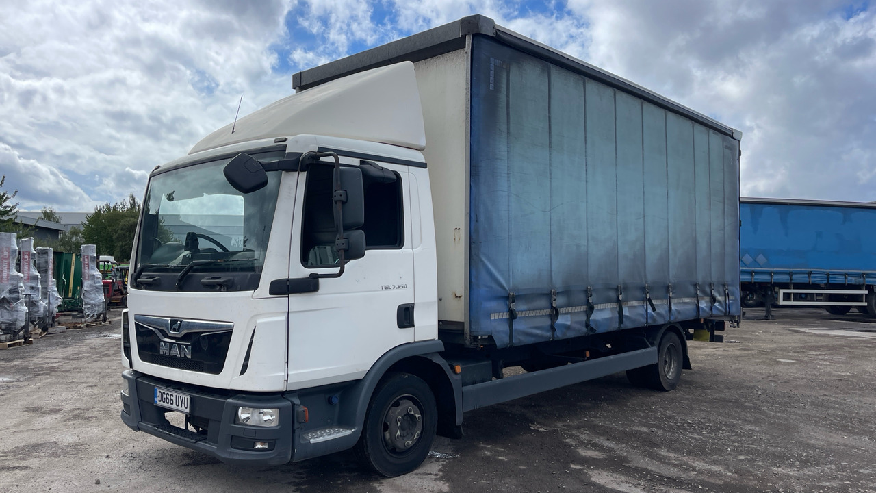 MAN TGL 7.150 - Curtainsider truck: picture 2 MAN TGL 7.150 - Curtainsider truck: picture 2