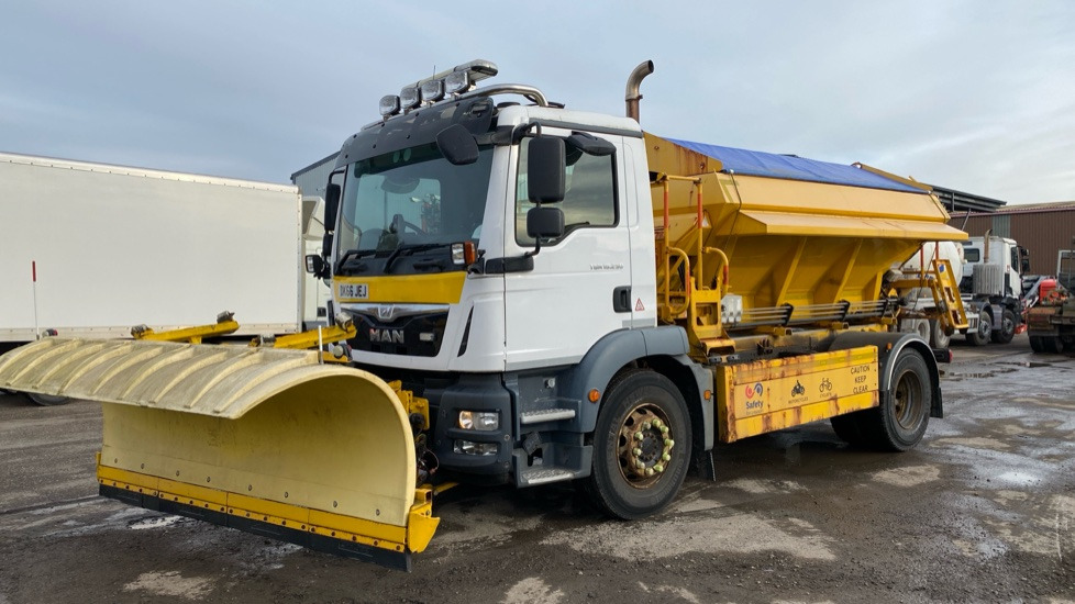 MAN TGM 18.250 - Snow removal vehicle: picture 2 MAN TGM 18.250 - Snow removal vehicle: picture 2
