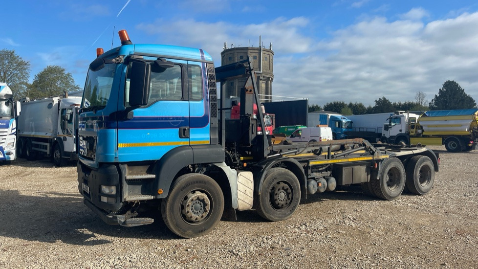 MAN TGS 32.360 - Hook lift truck: picture 2 MAN TGS 32.360 - Hook lift truck: picture 2