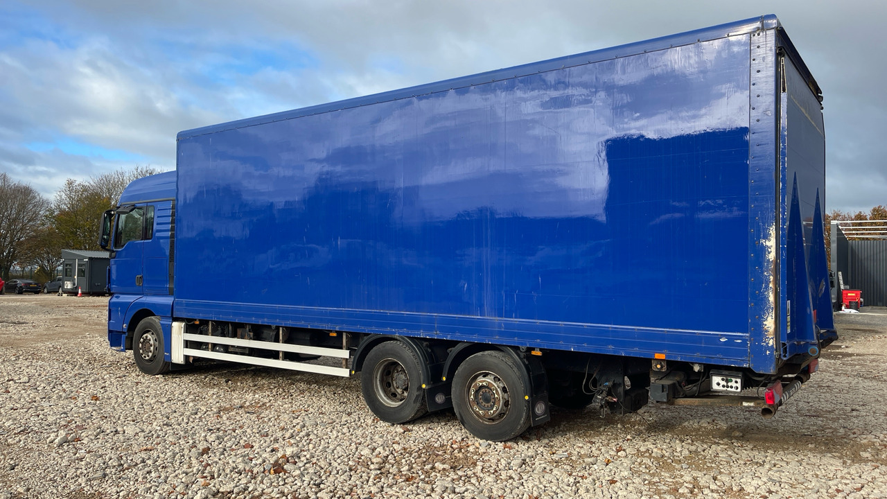 MAN TGX 26.440 - Box truck: picture 3 MAN TGX 26.440 - Box truck: picture 3