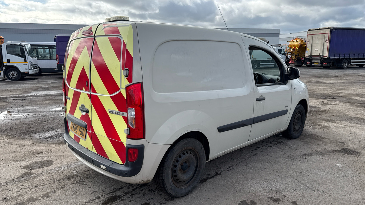 MERCEDES-BENZ CITAN 109 CDI BLUEEFFICIENCY - Small van: picture 4 MERCEDES-BENZ CITAN 109 CDI BLUEEFFICIENCY - Small van: picture 4
