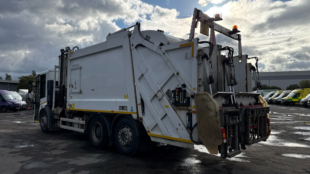 MERCEDES-BENZ ECONIC 2630 - Garbage truck: picture 3 MERCEDES-BENZ ECONIC 2630 - Garbage truck: picture 3