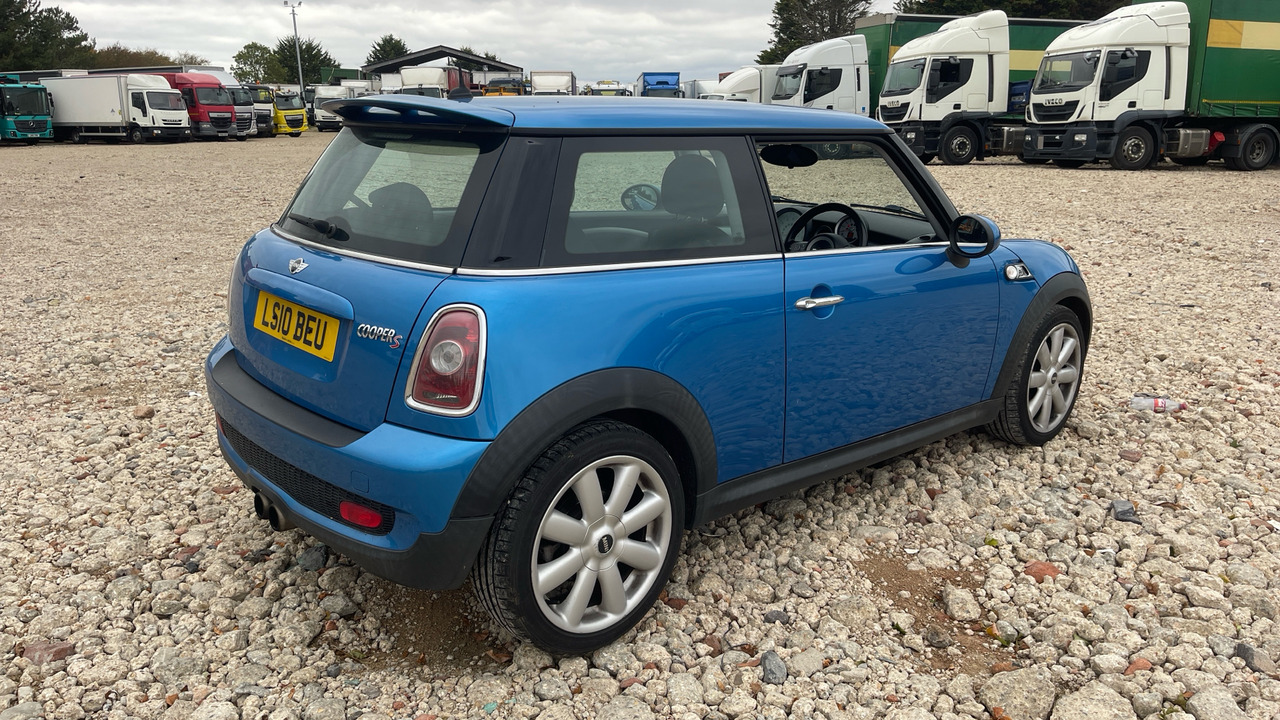 MINI COOPER S 1.6 - Hatchback: picture 4 MINI COOPER S 1.6 - Hatchback: picture 4