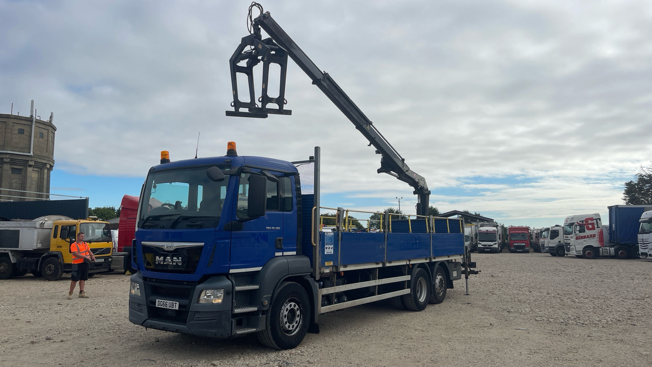 Man TGS 26.360 - Dropside/ Flatbed truck, Crane truck: picture 2 Man TGS 26.360 - Dropside/ Flatbed truck, Crane truck: picture 2