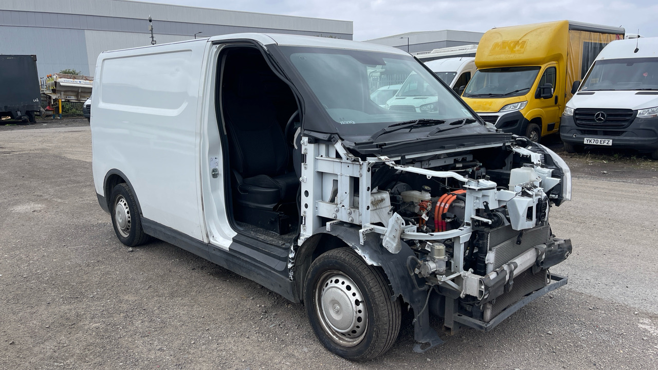 Maxus Deliver 3 90KW 35KWH - Small van, Electric van: picture 2 Maxus Deliver 3 90KW 35KWH - Small van, Electric van: picture 2