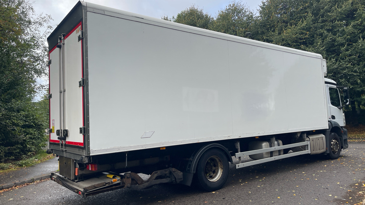 Mercedes-Benz Antos 1827 - Refrigerator truck: picture 4 Mercedes-Benz Antos 1827 - Refrigerator truck: picture 4