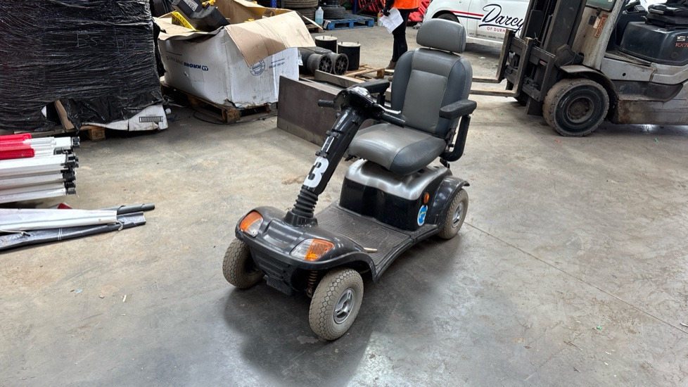 EDEN FORUN ROADMASTER MOBILITY SCOOTER - Other machinery: picture 2 EDEN FORUN ROADMASTER MOBILITY SCOOTER - Other machinery: picture 2