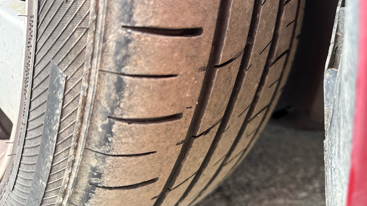 Car PEUGEOT 5008 2.0 HDI 150PS: picture 18