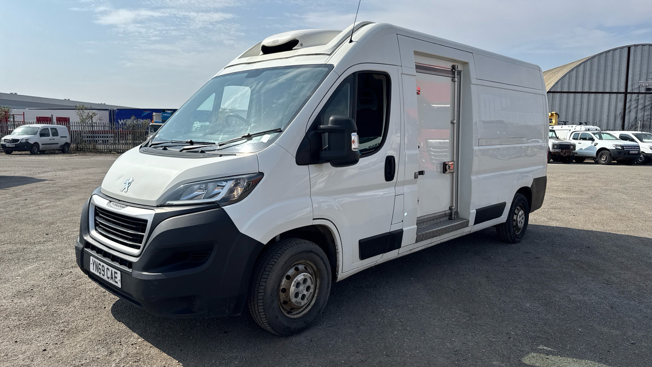 PEUGEOT BOXER 335 2.0 BLUEHDI 130PS - Refrigerated van: picture 2 PEUGEOT BOXER 335 2.0 BLUEHDI 130PS - Refrigerated van: picture 2