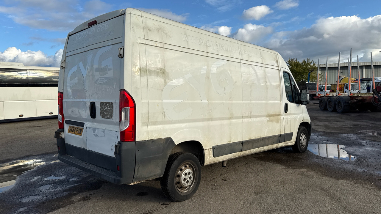 PEUGEOT BOXER 335 2.2 HDi 130ps - Panel van: picture 4 PEUGEOT BOXER 335 2.2 HDi 130ps - Panel van: picture 4