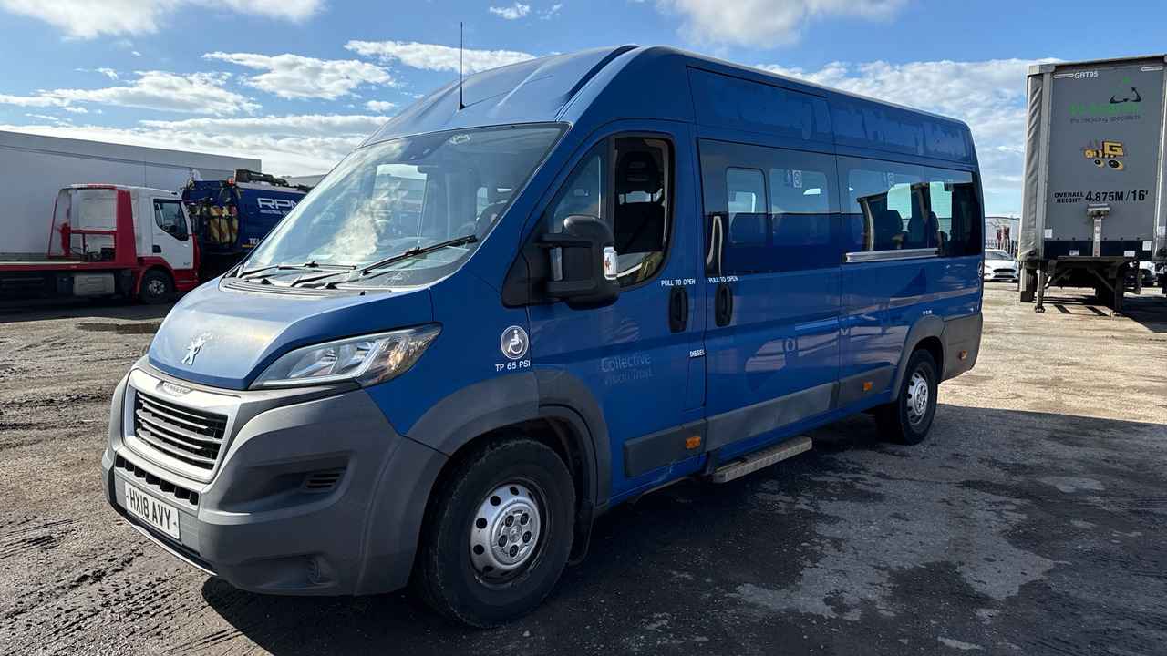 PEUGEOT BOXER 440 2.0 BlueHDi 130ps - Minibus, Passenger van: picture 2 PEUGEOT BOXER 440 2.0 BlueHDi 130ps - Minibus, Passenger van: picture 2