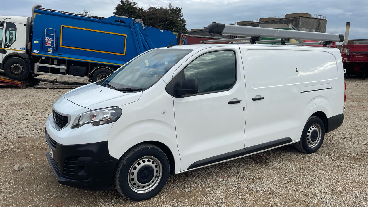 PEUGEOT EXPERT PROFESSIONAL 1200 1.5 BLUE HDI 100PS - Small van: picture 2 PEUGEOT EXPERT PROFESSIONAL 1200 1.5 BLUE HDI 100PS - Small van: picture 2