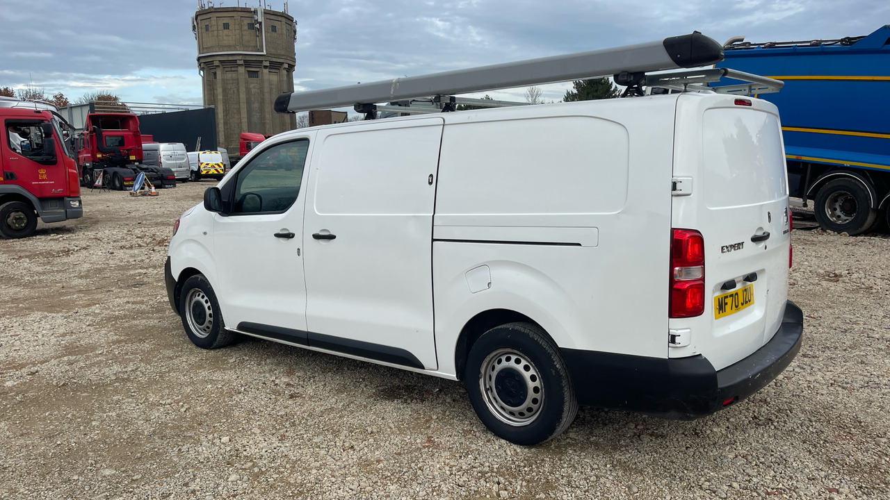 PEUGEOT EXPERT PROFESSIONAL 1200 1.5 BLUE HDI 100PS - Small van: picture 3 PEUGEOT EXPERT PROFESSIONAL 1200 1.5 BLUE HDI 100PS - Small van: picture 3