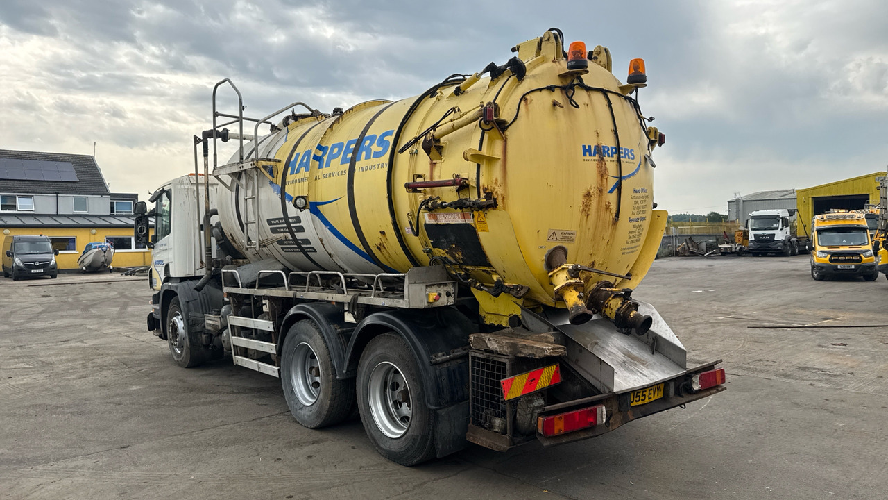 SCANIA P 310 - Vacuum truck: picture 3 SCANIA P 310 - Vacuum truck: picture 3