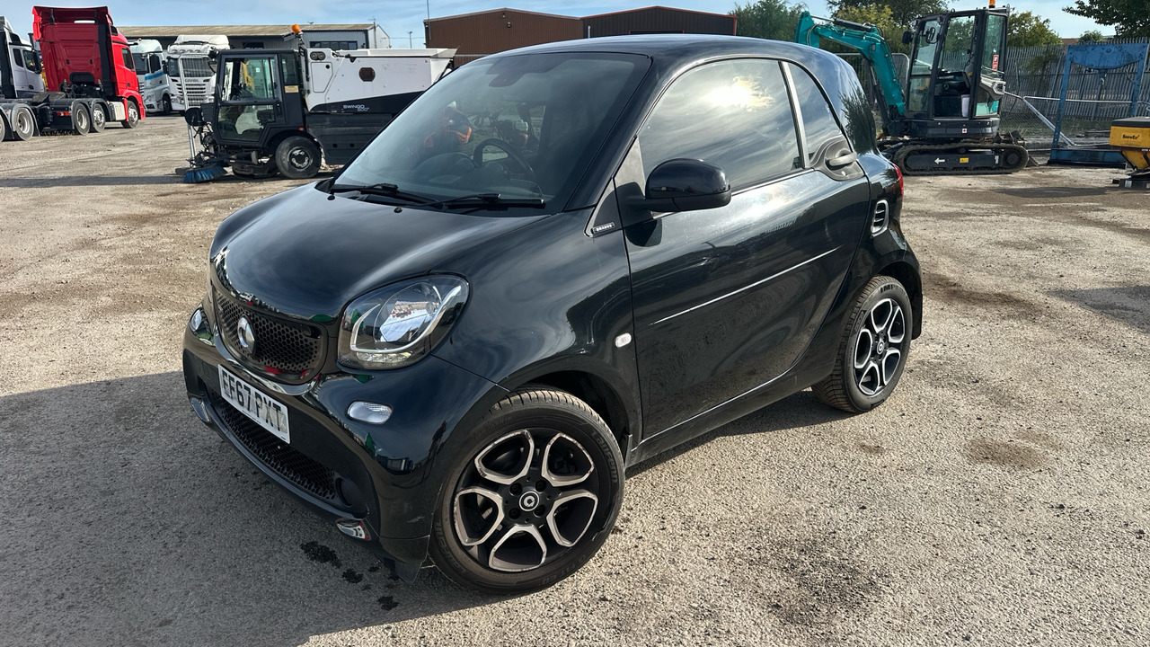SMART FORTWO 0.9 TURBO PRIME PREMIUM - Car: picture 2 SMART FORTWO 0.9 TURBO PRIME PREMIUM - Car: picture 2