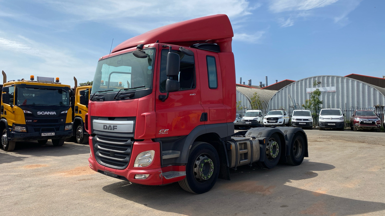 DAF CF 440 - Tractor unit: picture 2 DAF CF 440 - Tractor unit: picture 2