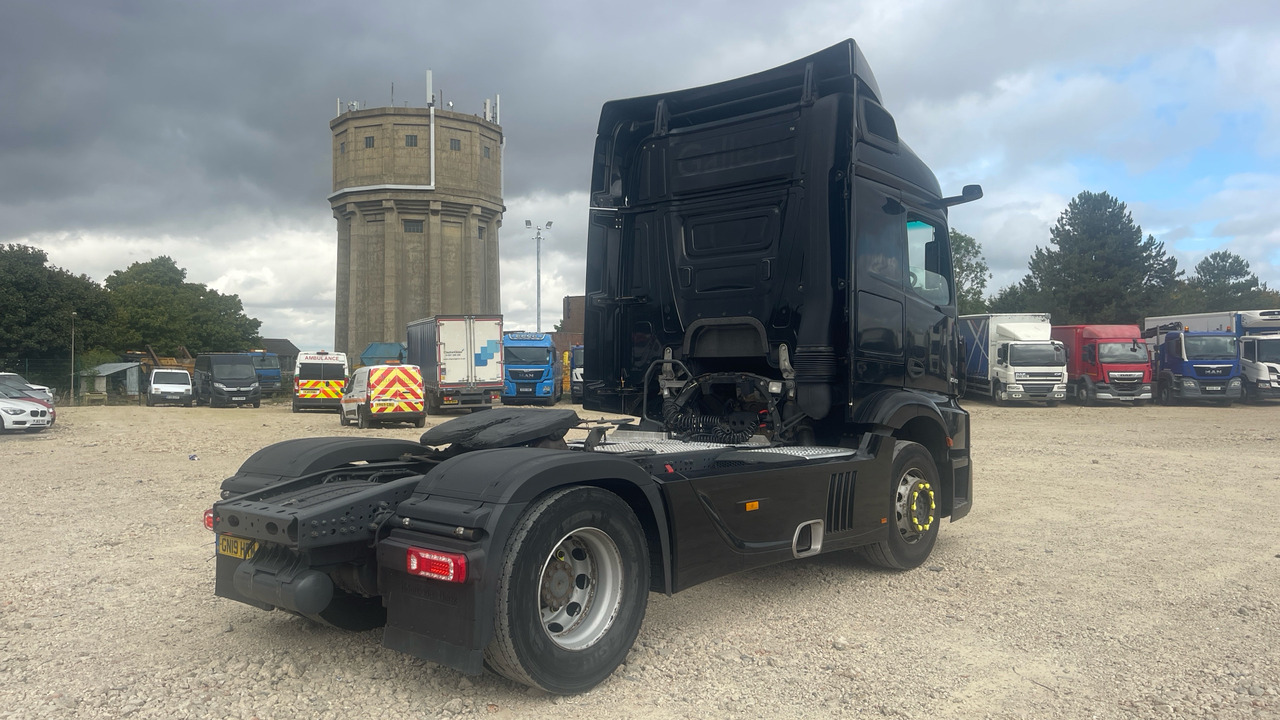 MERCEDES-BENZ ACTROS 1843 - Tractor unit: picture 4 MERCEDES-BENZ ACTROS 1843 - Tractor unit: picture 4