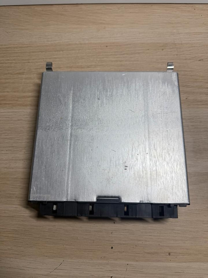 ATEGO VDO ELEKTRONIK FMR Steuergerät A0004465402 - ECU for Truck: picture 3 ATEGO VDO ELEKTRONIK FMR Steuergerät A0004465402 - ECU for Truck: picture 3