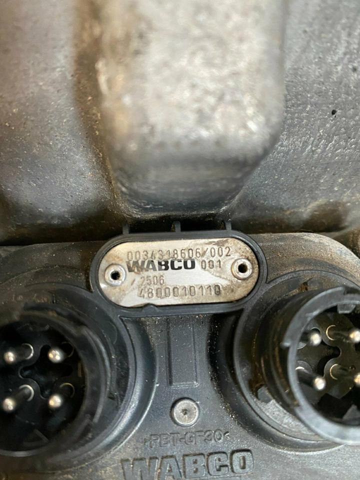 Actros MP2 Fußbremsventil A 934 294 00 01 WABCO 4800010110 - Brake valve for Truck: picture 5 Actros MP2 Fußbremsventil A 934 294 00 01 WABCO 4800010110 - Brake valve for Truck: picture 5