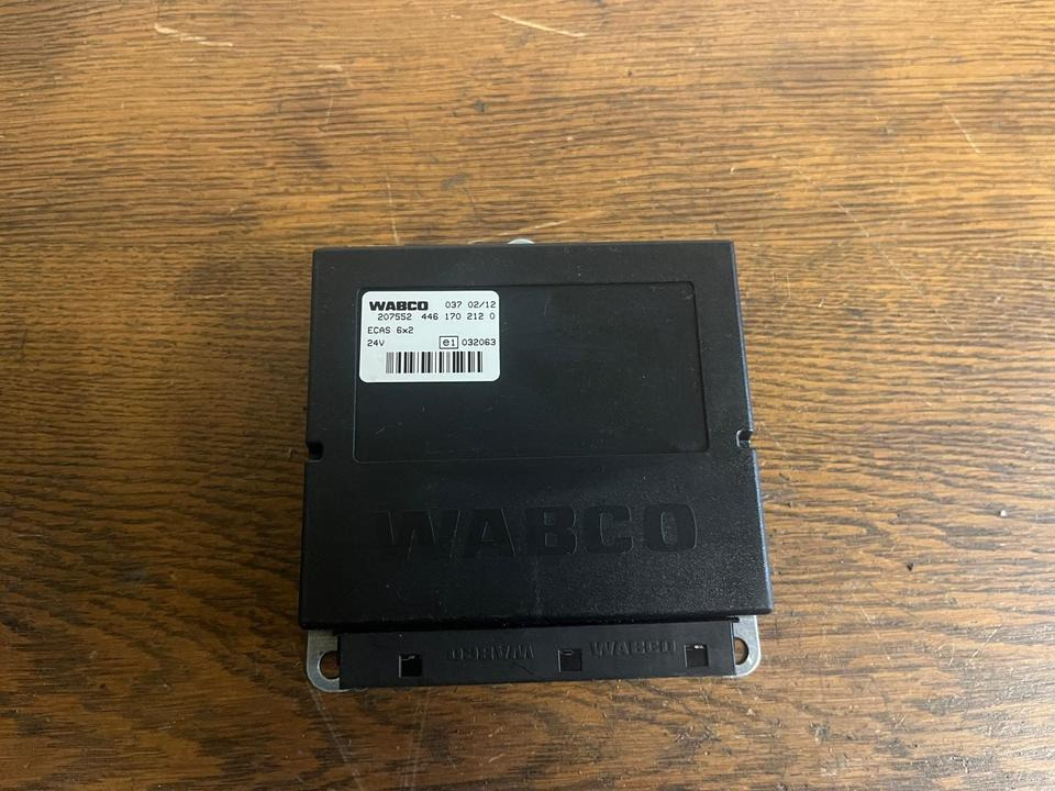 IVECO WABCO Steuergerät ECAS 6x2 4461702120 - ECU: picture 2 IVECO WABCO Steuergerät ECAS 6x2 4461702120 - ECU: picture 2