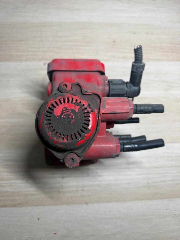 MAN KNORR-BREMSE EBS Ventil K020623 81.52301-6213 - Valve for Truck: picture 2 MAN KNORR-BREMSE EBS Ventil K020623 81.52301-6213 - Valve for Truck: picture 2