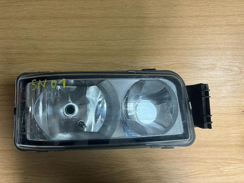 MAN TGL/TGM Hauptscheinwerfer Rechts 81.25101-6466 SN 01 - Headlight for Truck: picture 1 MAN TGL/TGM Hauptscheinwerfer Rechts 81.25101-6466 SN 01 - Headlight for Truck: picture 1