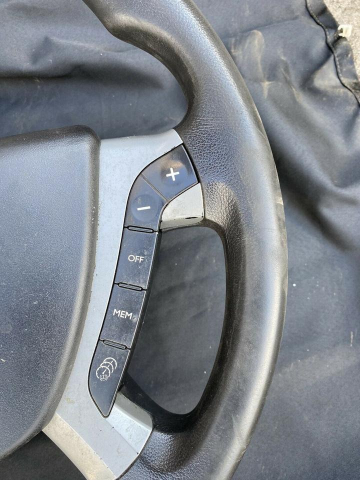 MAN TGL TGM Original Lenkrad Multifunktionslenkrad - Steering wheel for Truck: picture 3 MAN TGL TGM Original Lenkrad Multifunktionslenkrad - Steering wheel for Truck: picture 3