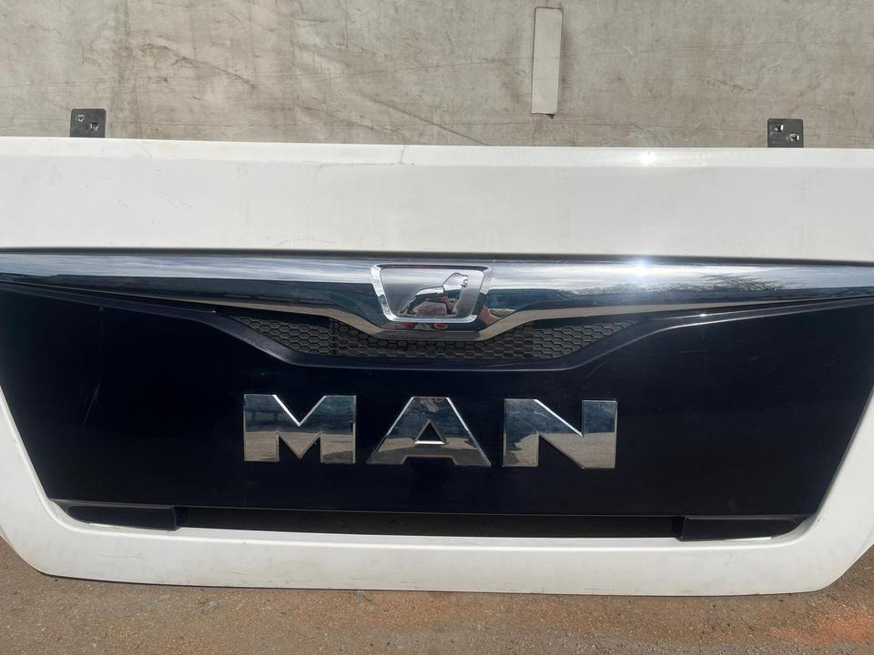 MAN TGX EU6 Motorhaube Kühlergrill 81.061110-6095 - Radiator for Truck: picture 5 MAN TGX EU6 Motorhaube Kühlergrill 81.061110-6095 - Radiator for Truck: picture 5