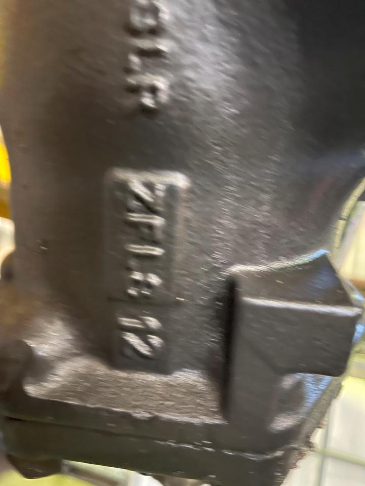 MAN TGX Lenkung Lenkgetriebe ZFLS 12 - Steering for Truck: picture 4 MAN TGX Lenkung Lenkgetriebe ZFLS 12 - Steering for Truck: picture 4