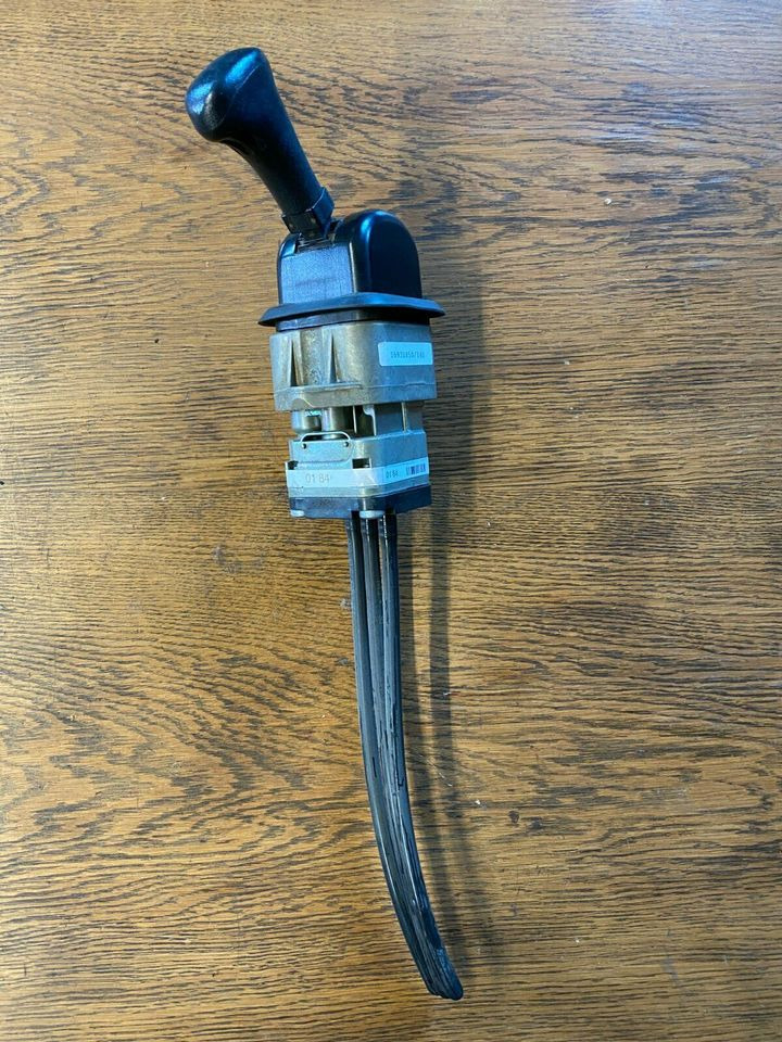 Mercedes Actros MP2 Handknorrbremse A 000 420 01 84 - Gear stick for Truck: picture 2 Mercedes Actros MP2 Handknorrbremse A 000 420 01 84 - Gear stick for Truck: picture 2