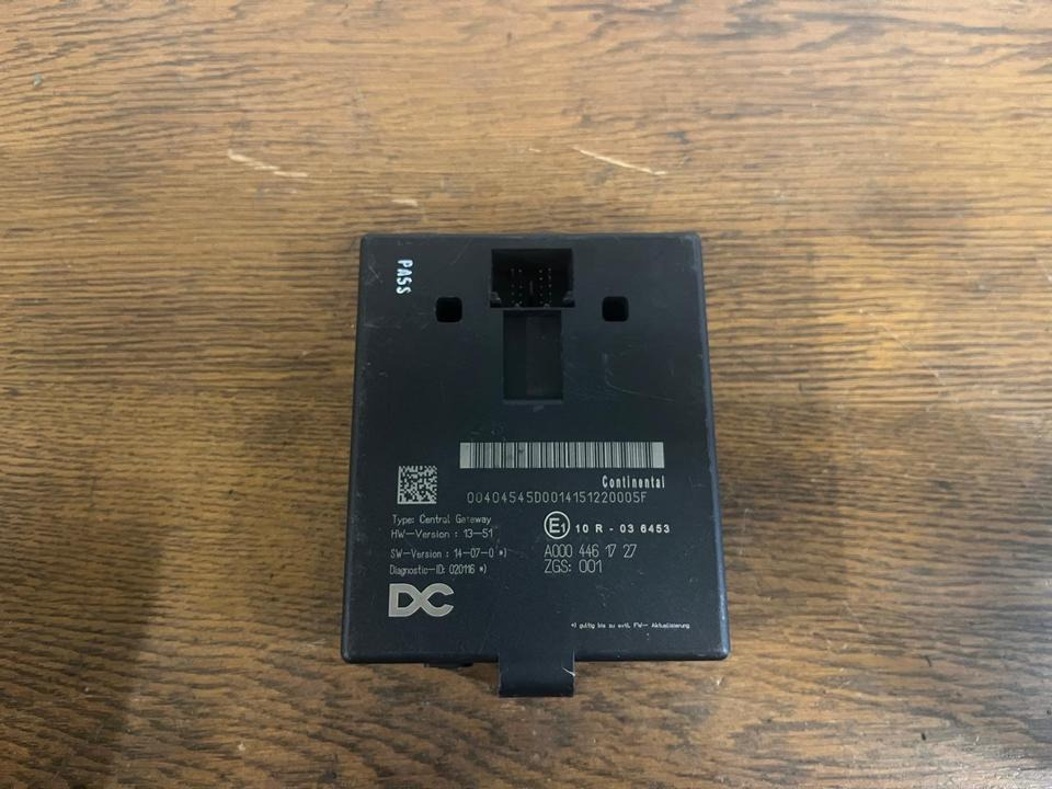 Mercedes Actros MP4 Central Gateway Steuergerät A0004461727 - ECU for Truck: picture 2 Mercedes Actros MP4 Central Gateway Steuergerät A0004461727 - ECU for Truck: picture 2