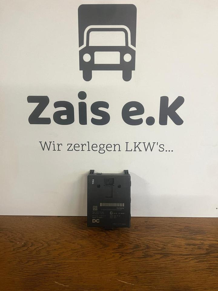 Mercedes Actros MP4 Central Gateway Steuergerät A0004461727 - ECU for Truck: picture 1 Mercedes Actros MP4 Central Gateway Steuergerät A0004461727 - ECU for Truck: picture 1