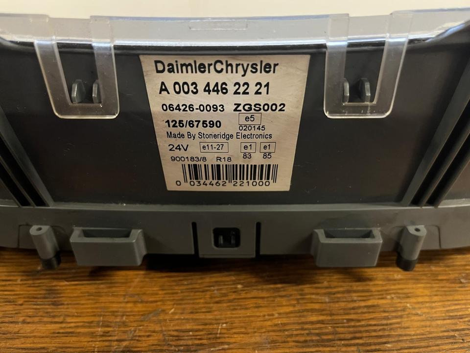 Mercedes Atego Kombiinstrument / Tacho A0034462221 - Dashboard for Truck: picture 3 Mercedes Atego Kombiinstrument / Tacho A0034462221 - Dashboard for Truck: picture 3