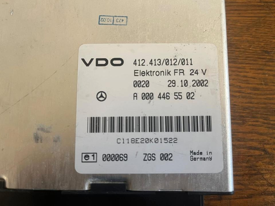 Mercedes Atego VDO Elektronik FR Steuergerät A0004465502 - ECU for Truck: picture 3 Mercedes Atego VDO Elektronik FR Steuergerät A0004465502 - ECU for Truck: picture 3