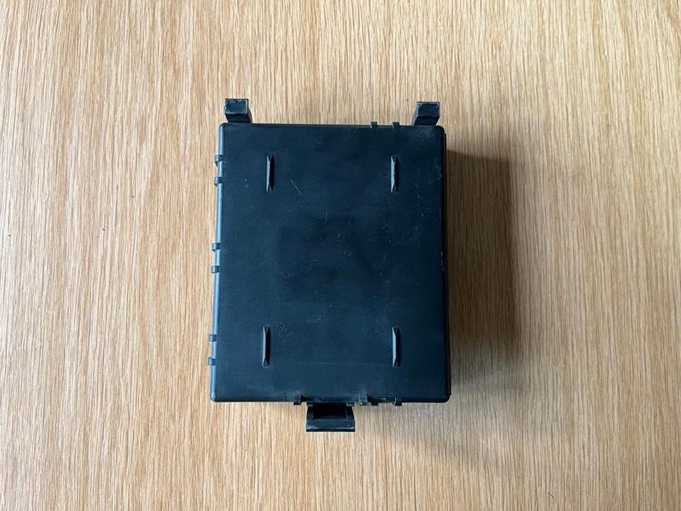 Mercedes Continental Central Gateway Steuergerät A 000 446 14 27 - ECU for Truck: picture 3 Mercedes Continental Central Gateway Steuergerät A 000 446 14 27 - ECU for Truck: picture 3