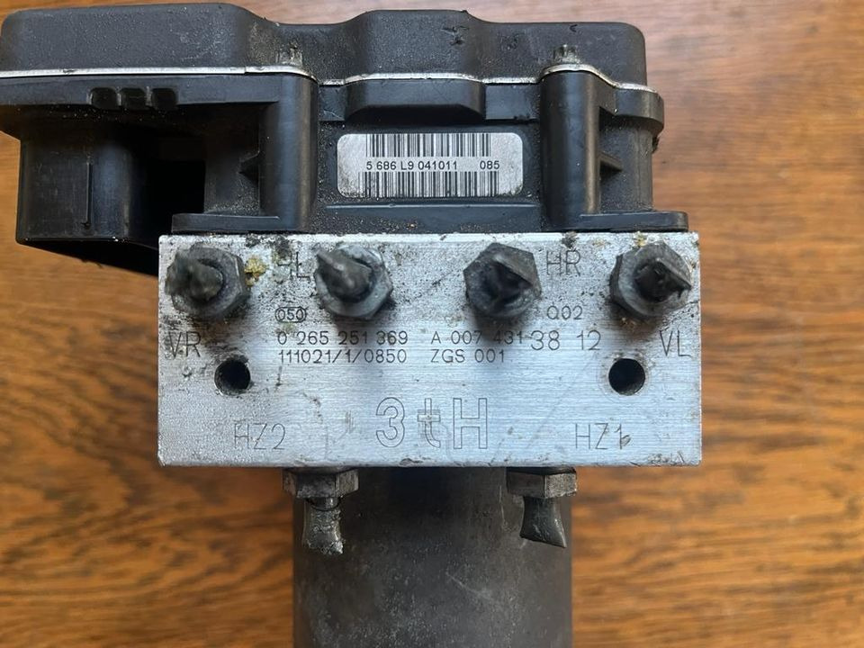Mercedes Sprinter Hydraulikblock ABS Pumpe A0074313812 - Hydraulics for Truck: picture 2 Mercedes Sprinter Hydraulikblock ABS Pumpe A0074313812 - Hydraulics for Truck: picture 2