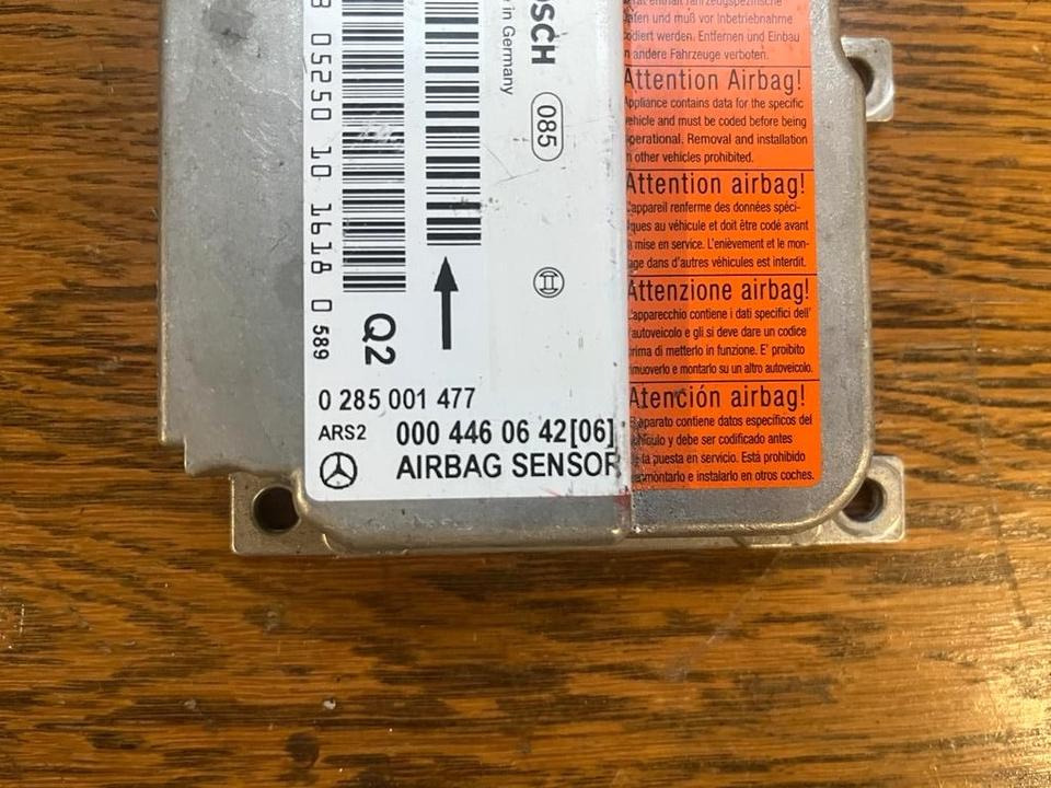 Mercedes Vito W638 Airbag Steuergerät Sensor 0004460642 - ECU for Truck: picture 2 Mercedes Vito W638 Airbag Steuergerät Sensor 0004460642 - ECU for Truck: picture 2