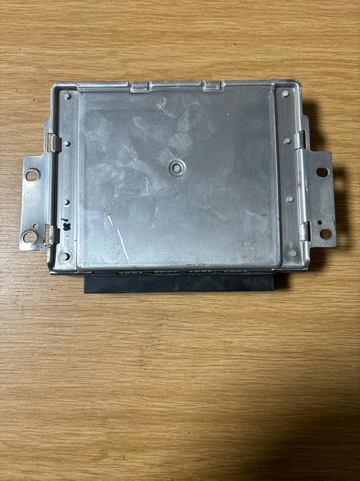 SCANIA KNORR-BREMSE EBS Steuergerät 0486106021 - ECU for Truck: picture 2 SCANIA KNORR-BREMSE EBS Steuergerät 0486106021 - ECU for Truck: picture 2