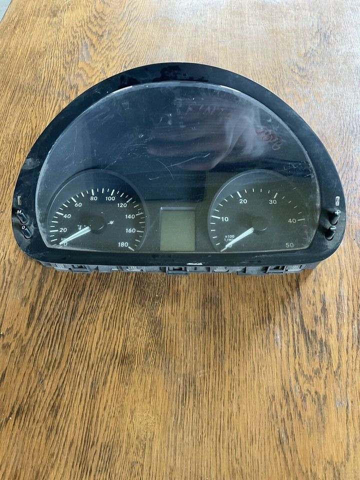 Sprinter W906 Kombiinstrument Tacho 9064460221 9064460621 - Dashboard for Truck: picture 1 Sprinter W906 Kombiinstrument Tacho 9064460221 9064460621 - Dashboard for Truck: picture 1