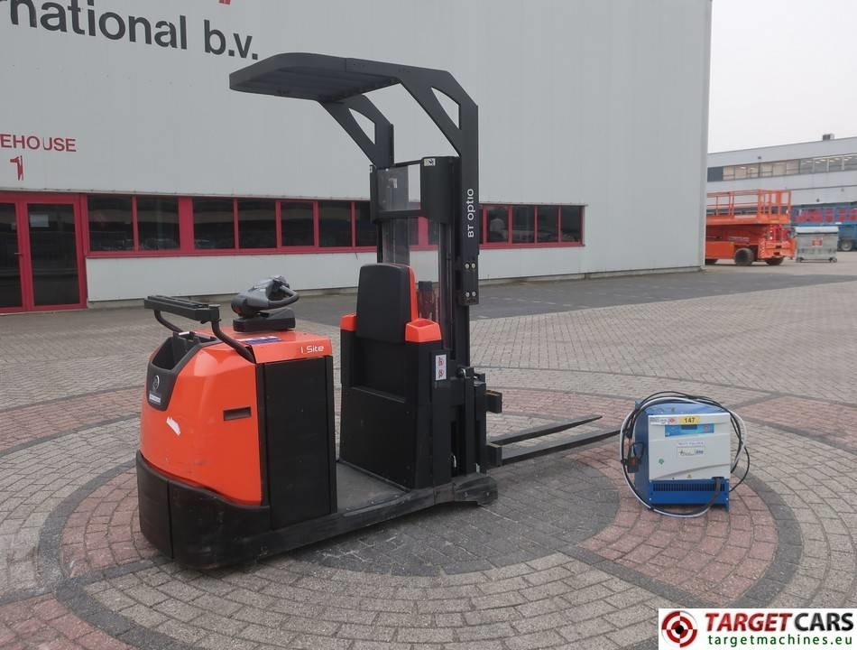 BT OPTIO OSE120CB Order Picker Duplex-270cm 1200KG - Order picker: picture 1 BT OPTIO OSE120CB Order Picker Duplex-270cm 1200KG - Order picker: picture 1