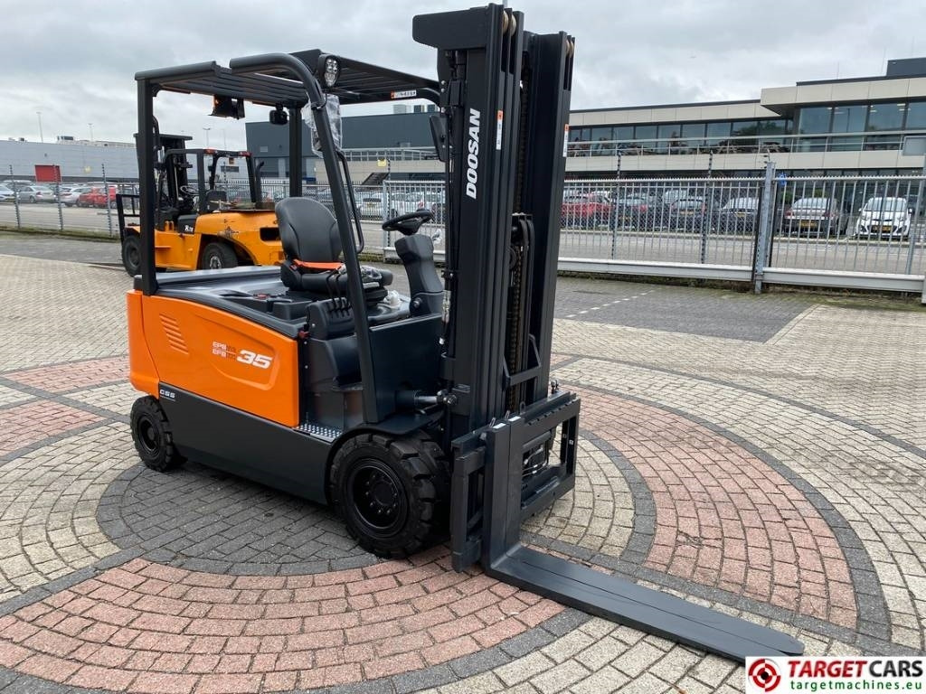 Doosan B35X-7 Plus Electric Forklift 3.5T Triplex-482cm - Electric forklift: picture 3 Doosan B35X-7 Plus Electric Forklift 3.5T Triplex-482cm - Electric forklift: picture 3