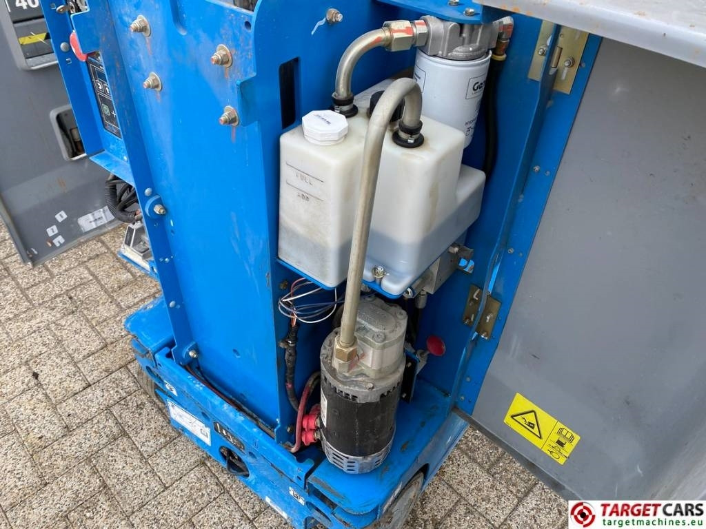 Vertical mast lift Genie GR15 RunAbout Electric Vertical Mast Lift 652cm: picture 16 Vertical mast lift Genie GR15 RunAbout Electric Vertical Mast Lift 652cm: picture 16