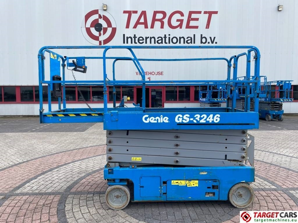 Scissor lift Genie GS-3246 Electric Scissor Work Lift 1175cm: picture 15