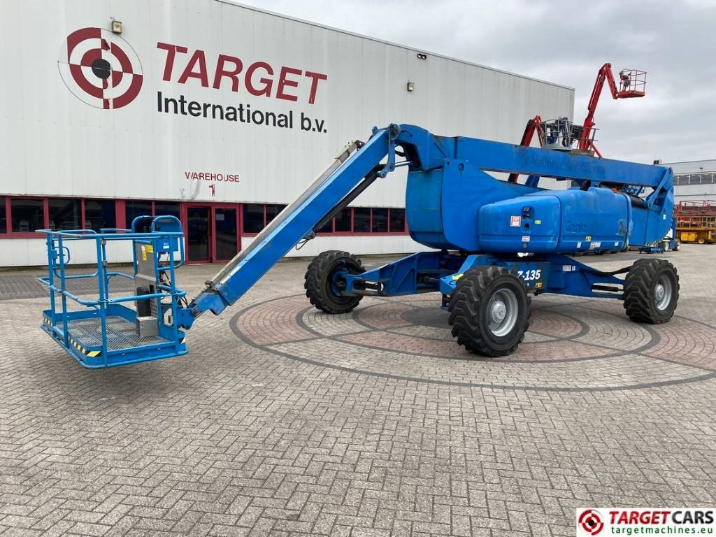 Genie Z-135/70 Articulated 4x4x4 Diesel Boom Lift 4315cm - Articulated boom: picture 1 Genie Z-135/70 Articulated 4x4x4 Diesel Boom Lift 4315cm - Articulated boom: picture 1