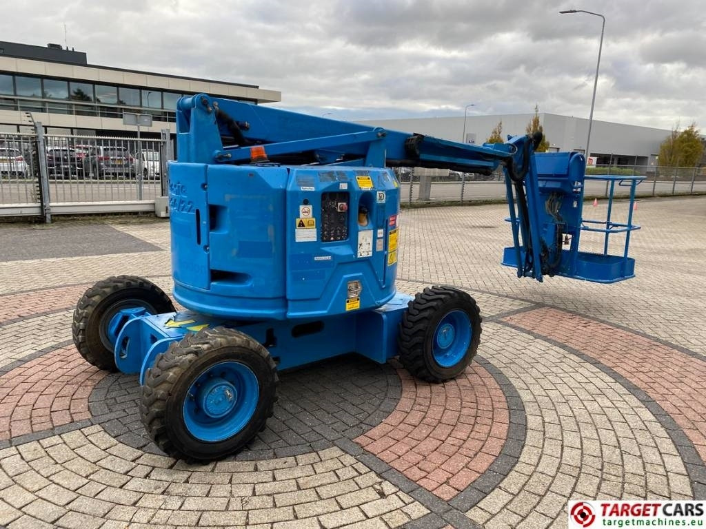 Genie Z-34/22 Articulated 4x4 Diesel Boom WorkLift 12.4M - Articulated boom: picture 3 Genie Z-34/22 Articulated 4x4 Diesel Boom WorkLift 12.4M - Articulated boom: picture 3
