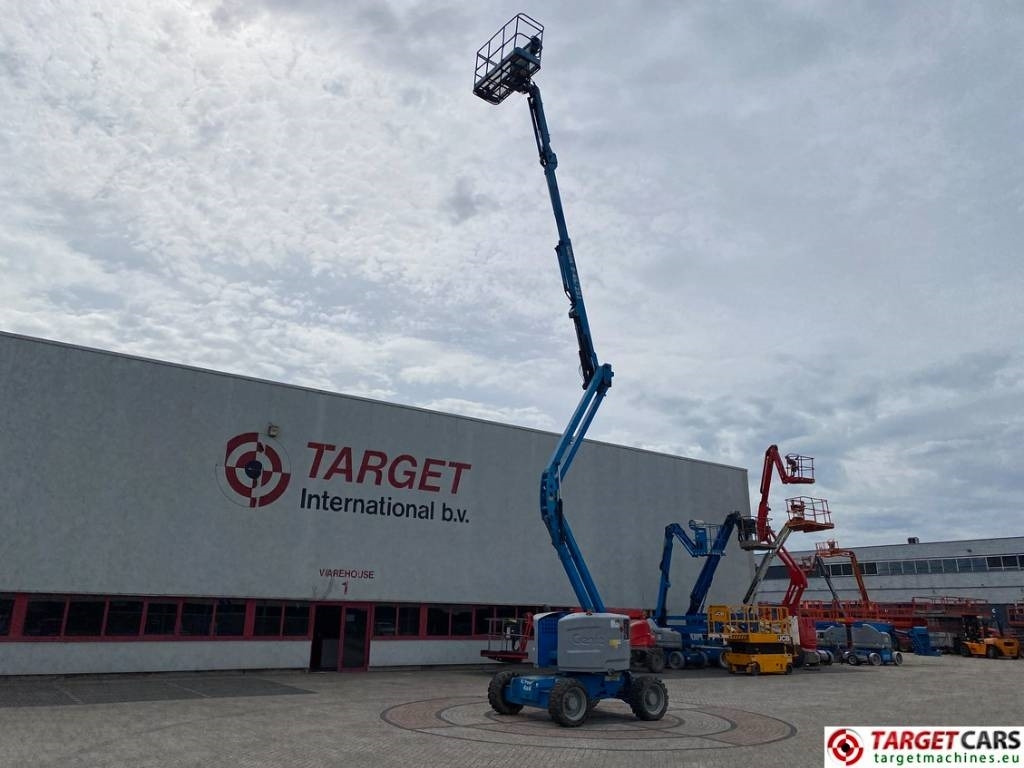 Genie Z-45/25J Articulated 4x4 Diesel Boom Work Lift 16M - Articulated boom: picture 5 Genie Z-45/25J Articulated 4x4 Diesel Boom Work Lift 16M - Articulated boom: picture 5