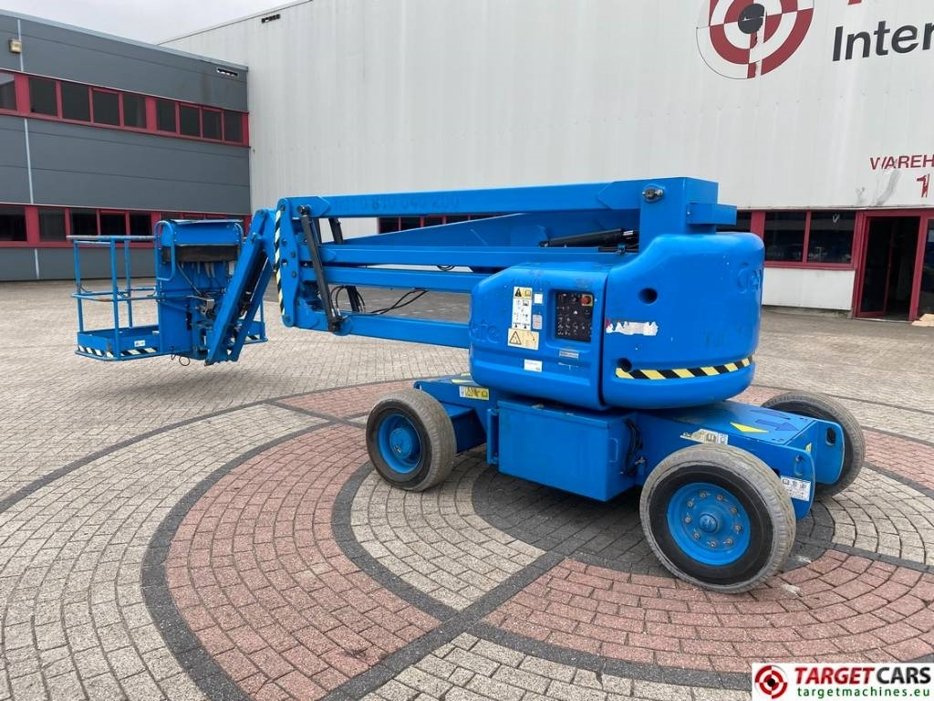 Genie Z-45/25J Articulated HyBrid Boom Work Lift 1594cm - Articulated boom: picture 4 Genie Z-45/25J Articulated HyBrid Boom Work Lift 1594cm - Articulated boom: picture 4