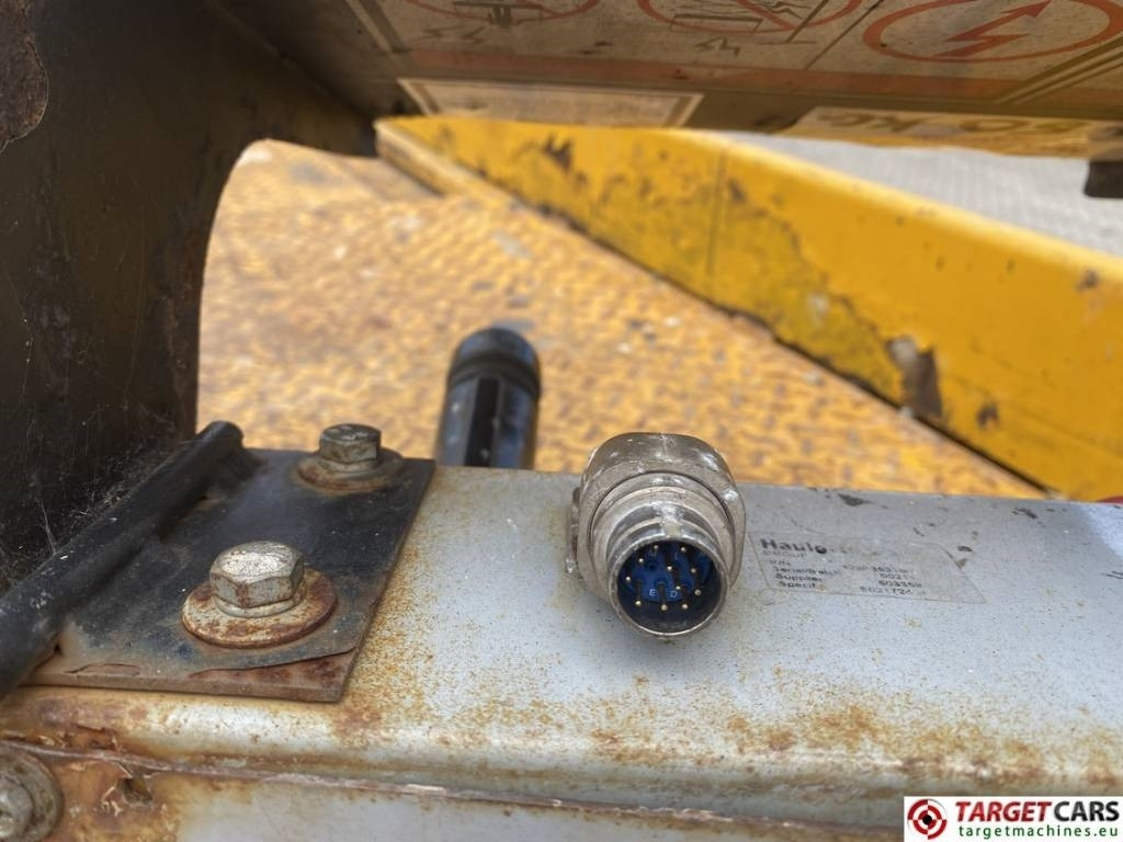 Scissor lift Haulotte Compact 10DX Diesel 4x4 Scissor 1015cm DEFECT: picture 9